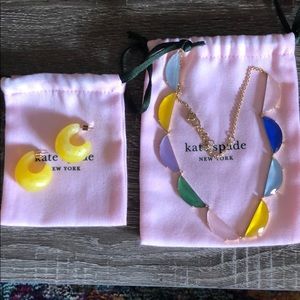 Set of earrings and necklace